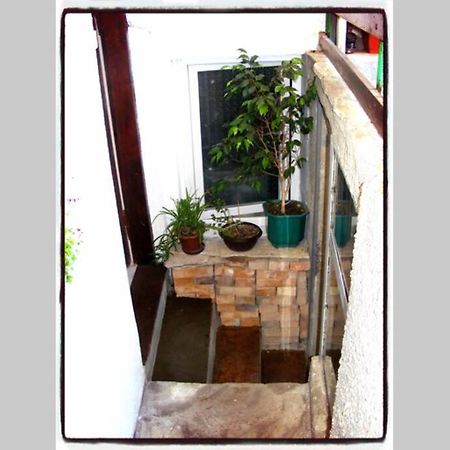 Authentic Guest Stay In The Heart Of Veliko Tarnovo Студио С Изглед Към Царевец מראה חיצוני תמונה